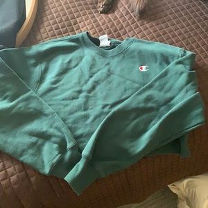 Cropped Forest Green Champion Crewneck